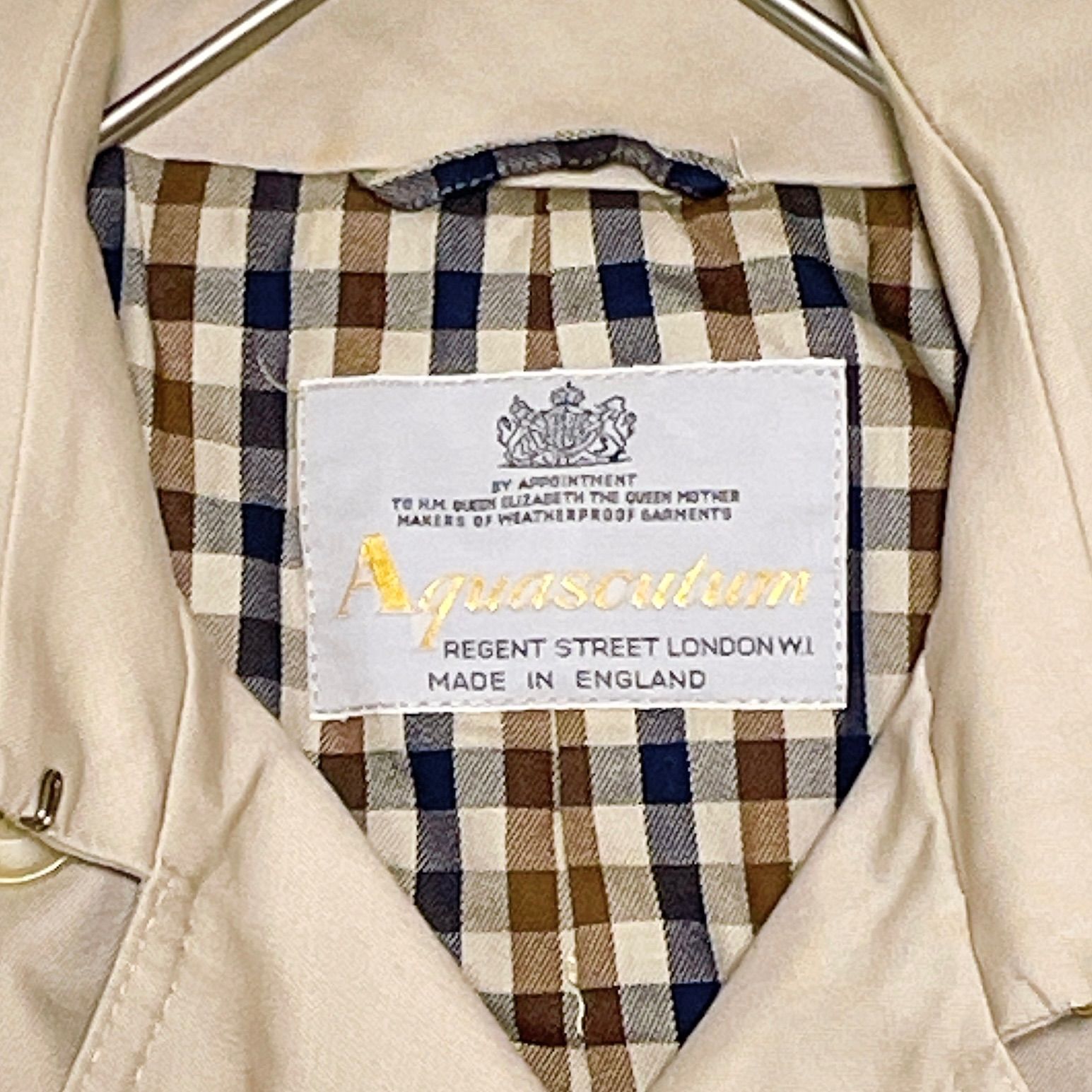 トレンチコート