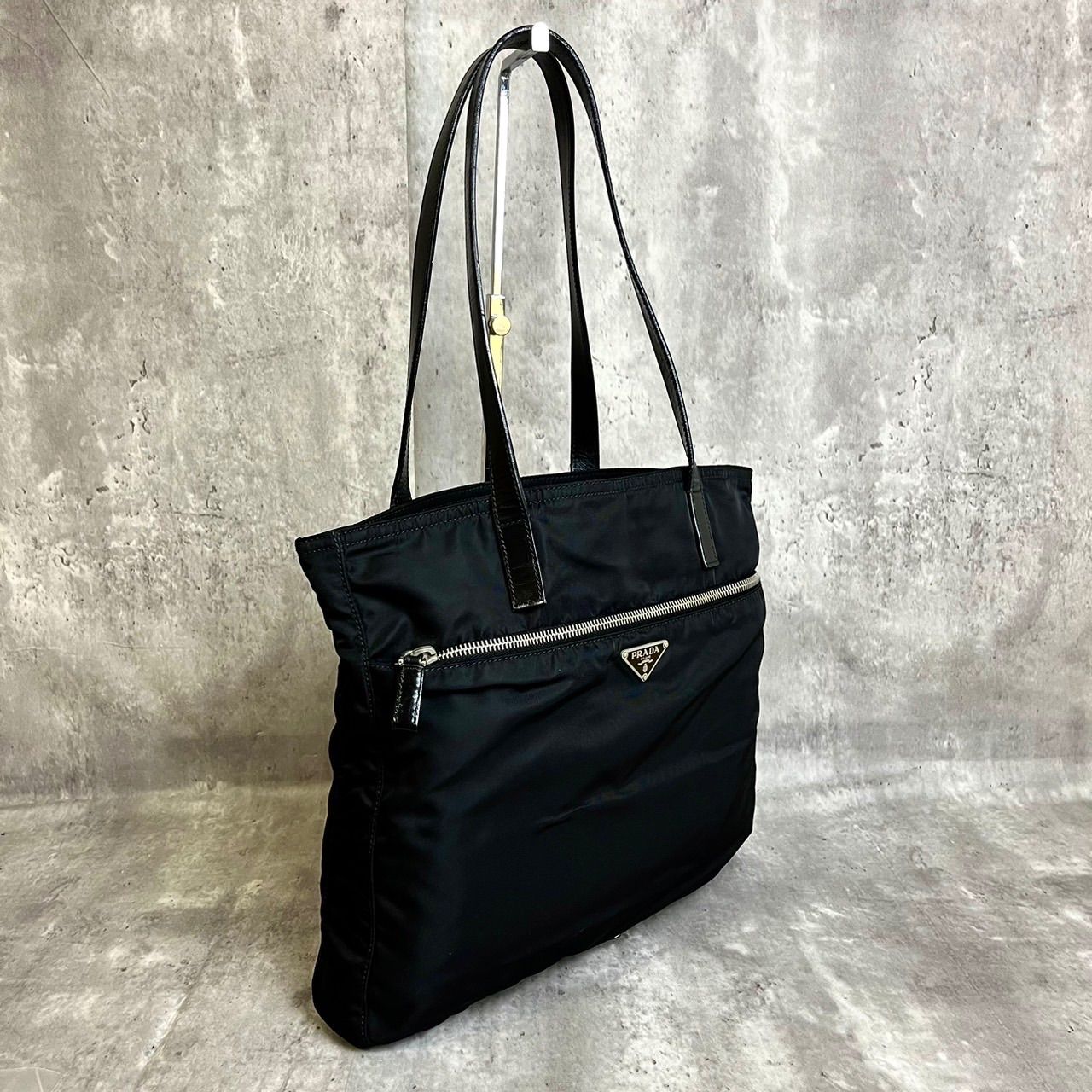 ✨良品✨PRADA トートバッグ ハンドバッグ A4収納可能 テスート
