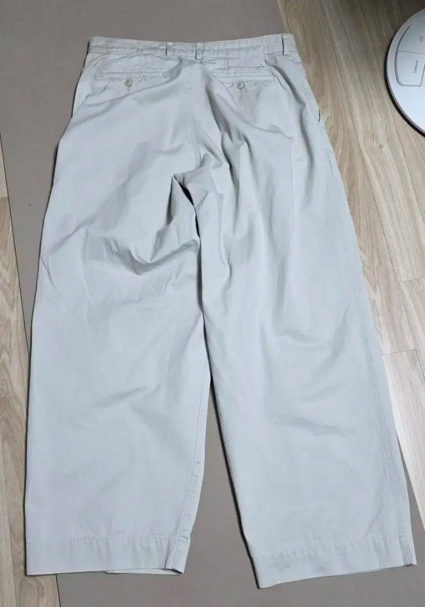 Years ago ワンタック ワイド チノ ワンウォッチ アイボリー M サイズ