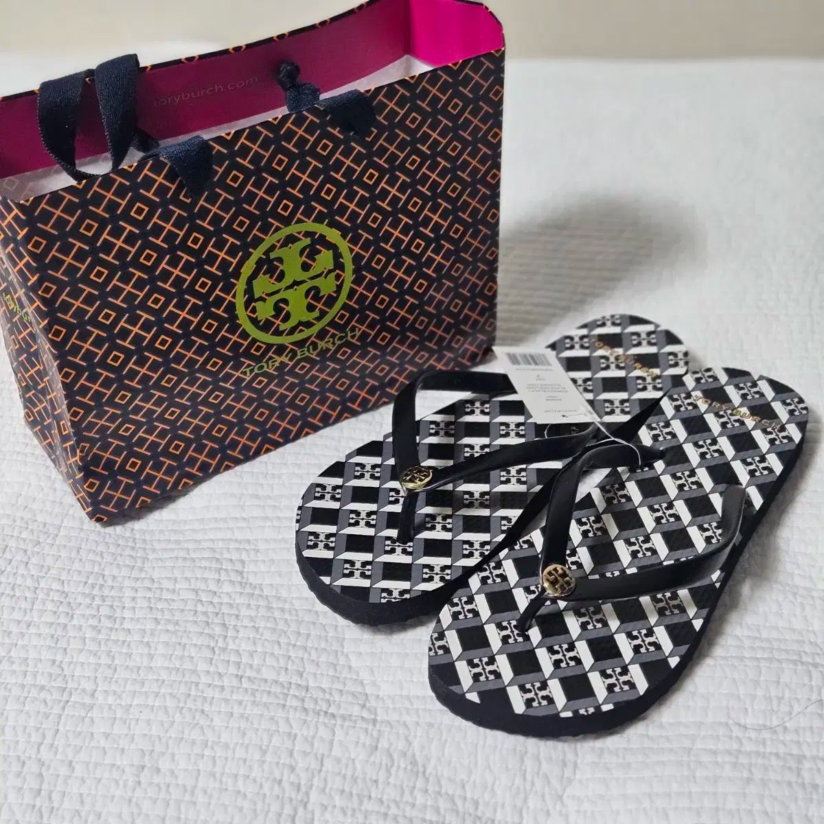 未使用新品 Tory Burch フリップフロップ ビーチサンダル スリッパ 靴
