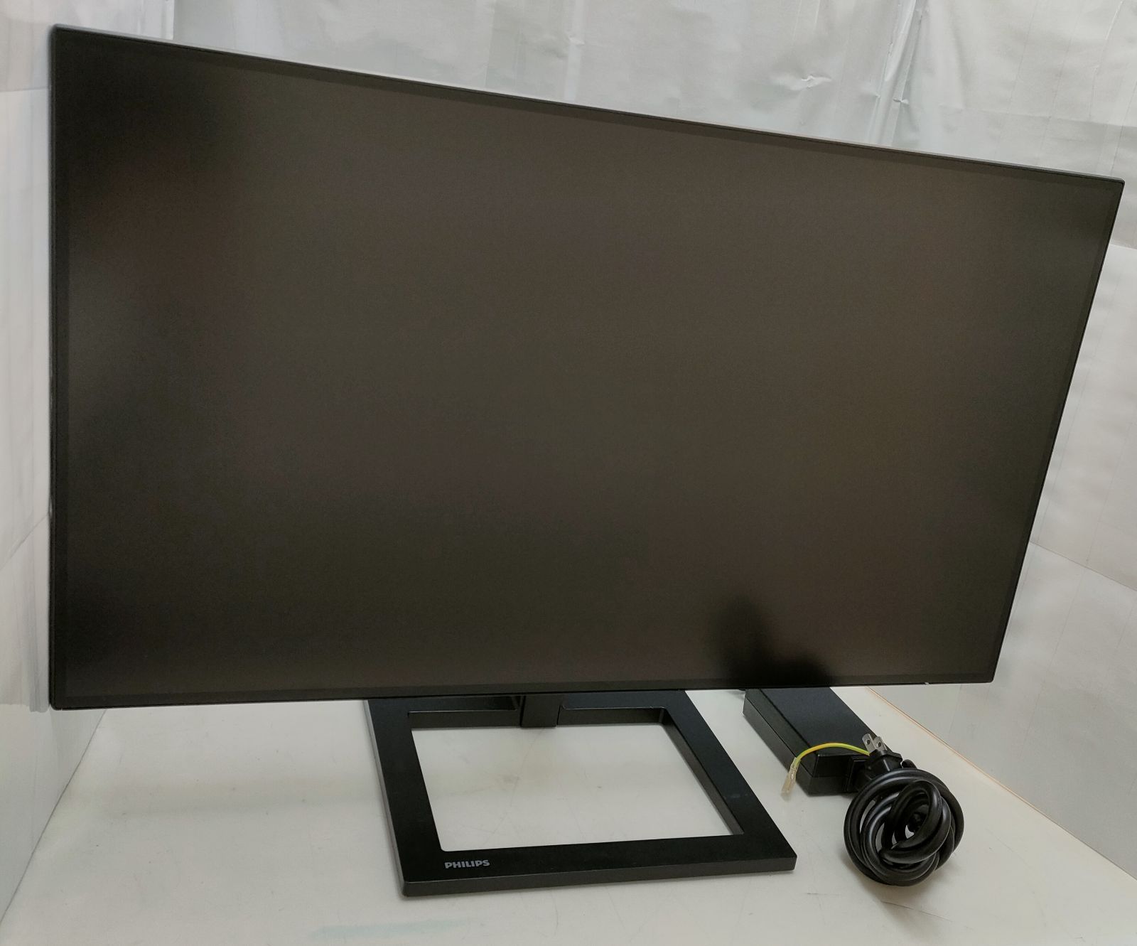 PHILIPS　　272E2　２７インチ　２０２３年 Amazon.co.jp: PHILIPS 液晶ディスプレイ・PCモニター 272E2F/11