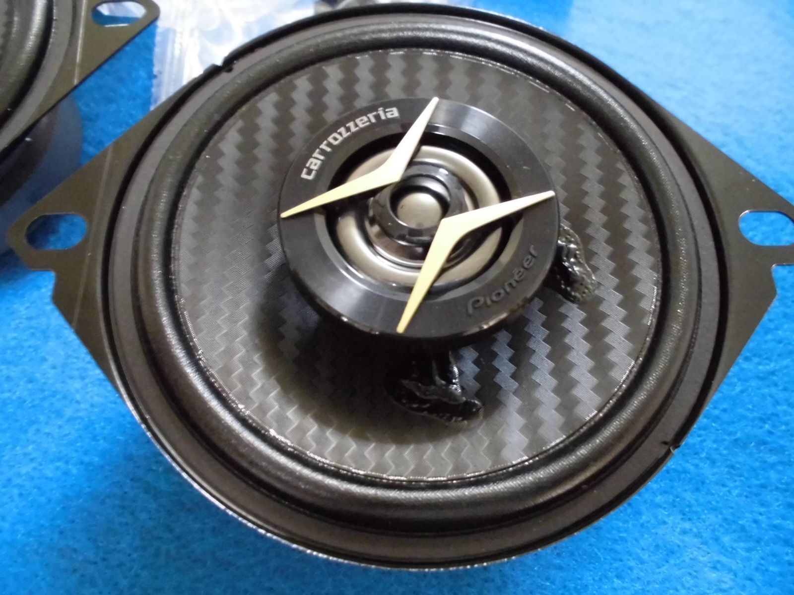 スズキキャリイ DA16T 用に 社外パイオニア100Wスピーカーハイレゾ 純正スピーカ取付説明書コピー スピーカコード+T型スピーカー変換ハーネス付属