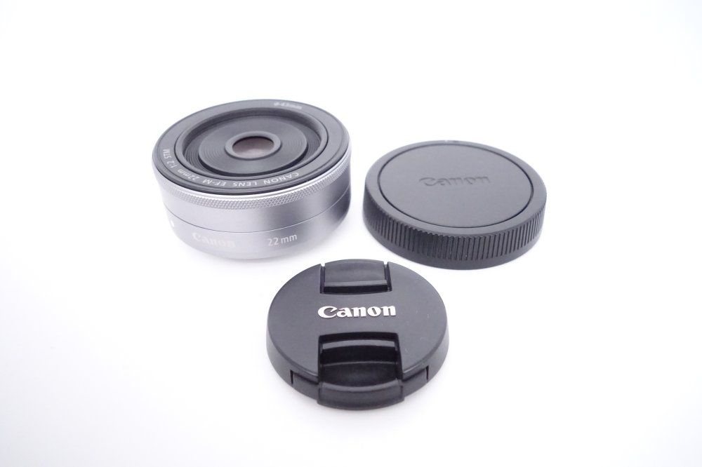 上品 キヤノン Canon 単焦点広角レンズ EF-M22mm F2 STM シルバー ミラーレス一眼対応 EF-M222STMSL D05013A