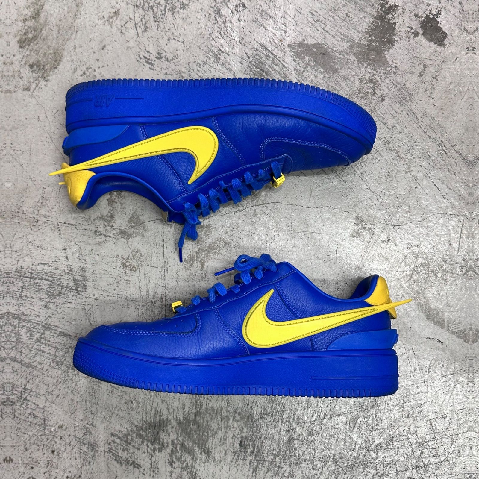 AMBUSH NIKE Air Force 1 Low Game Royal and Vivid Sulfur コラボ 