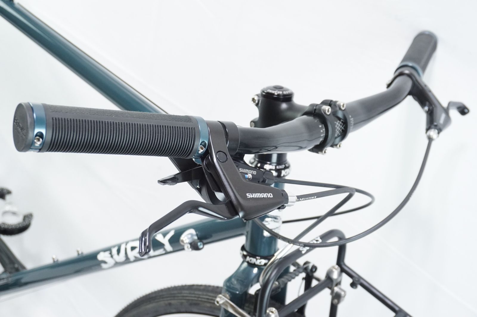 クロスバイク バイチャリ中目黒店