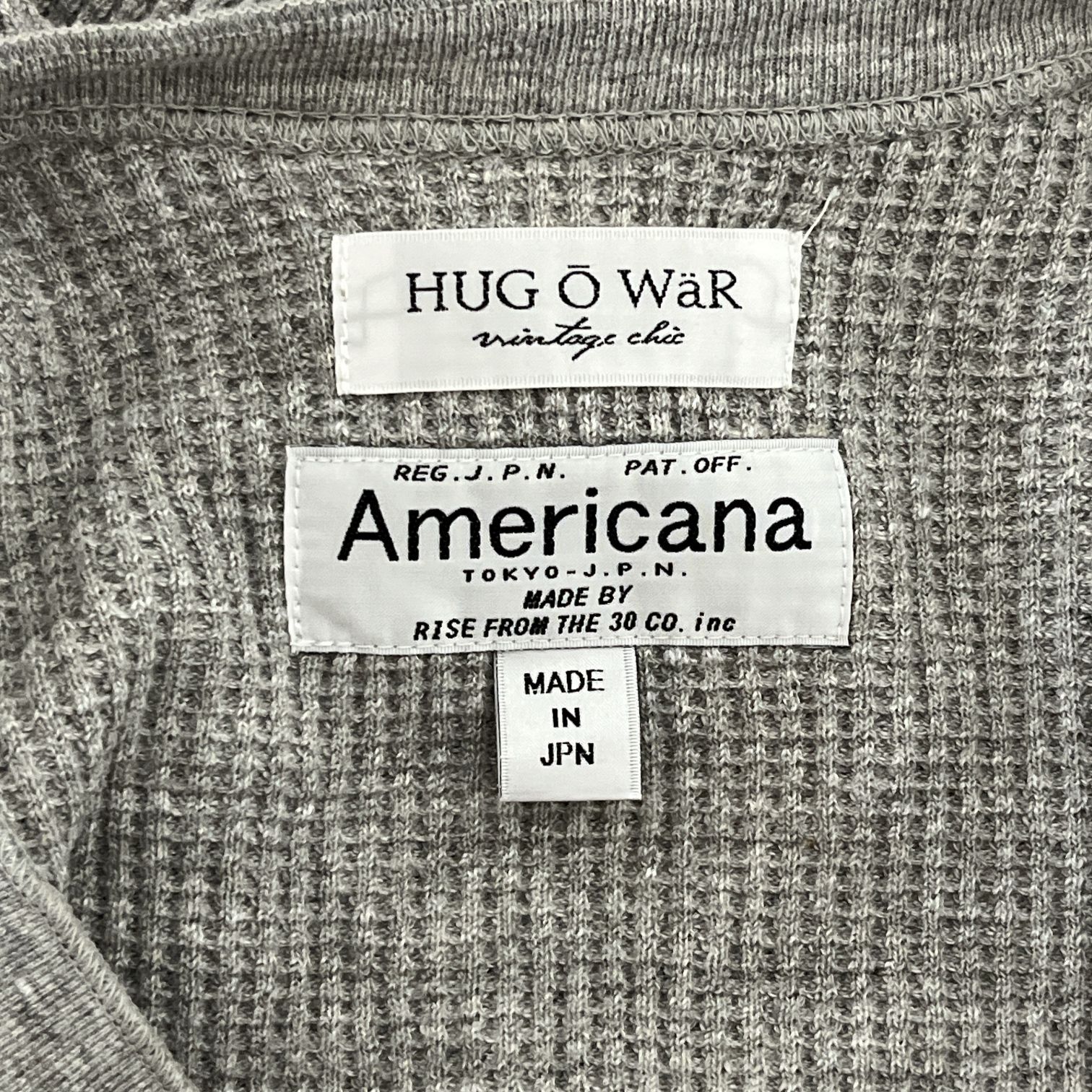 HUG O WaR ハグオーワー 日本製 グレー ラウンドネック ワッフル編み