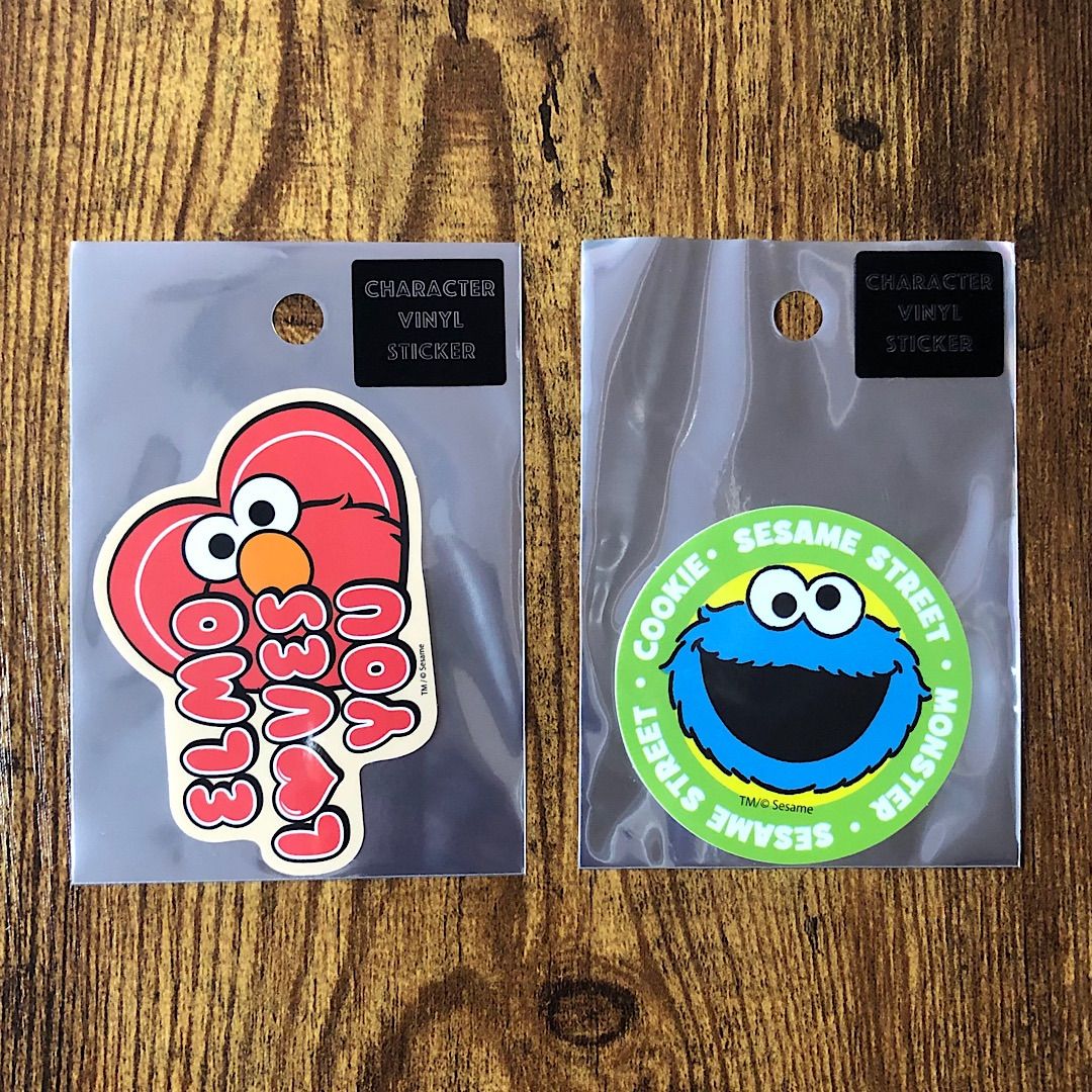 ステッカー】2枚セット セサミストリート SESAME STREET エルモ