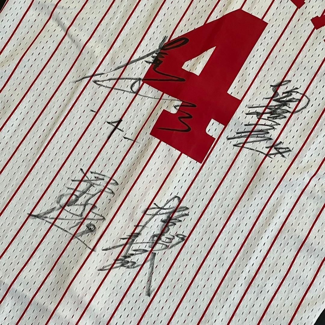 Carp カープ 広島東洋カープ サイン入りユニフォーム 背番号4 白