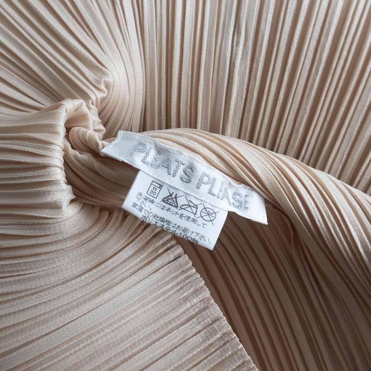 ブランド　PLEATSPLEASEプリーツプリーズ ハイネックブラウス プリーツプリーズPLEATS PLEASE ファブリックプリントプリーツ