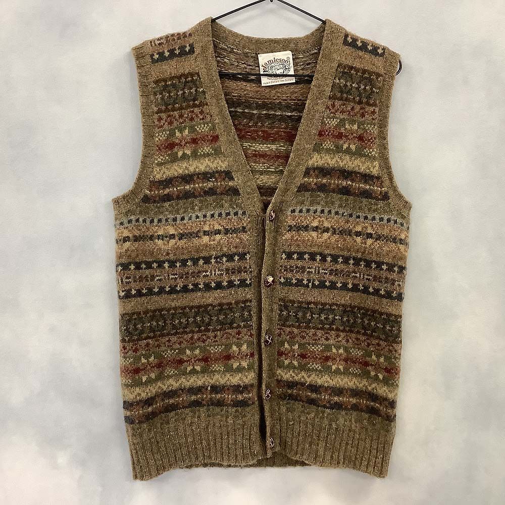 Jamieson's ジャミーソンズ ベスト英国購入品 楽天市場】JAMIESON'S(ジャミーソンズ)【MADE IN ENGLAND】 FAIR