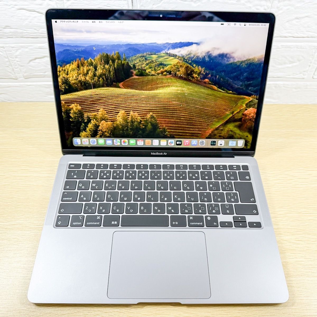 【美品】Macbook Air M1 SSD256 メモリ8G タイ語キーボード 美品】Macbook Air M1 SSD256 メモリ8G タイ語キーボード Aさまご購入