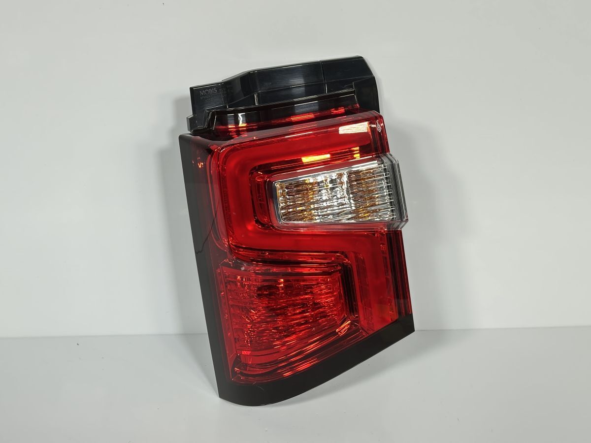 |破損キズなし|低走行 デリカD 5 CV1W 後期 純正 左テールランプ Assy テールライト LH LED 8330B137 EFM924-01010 管理28940