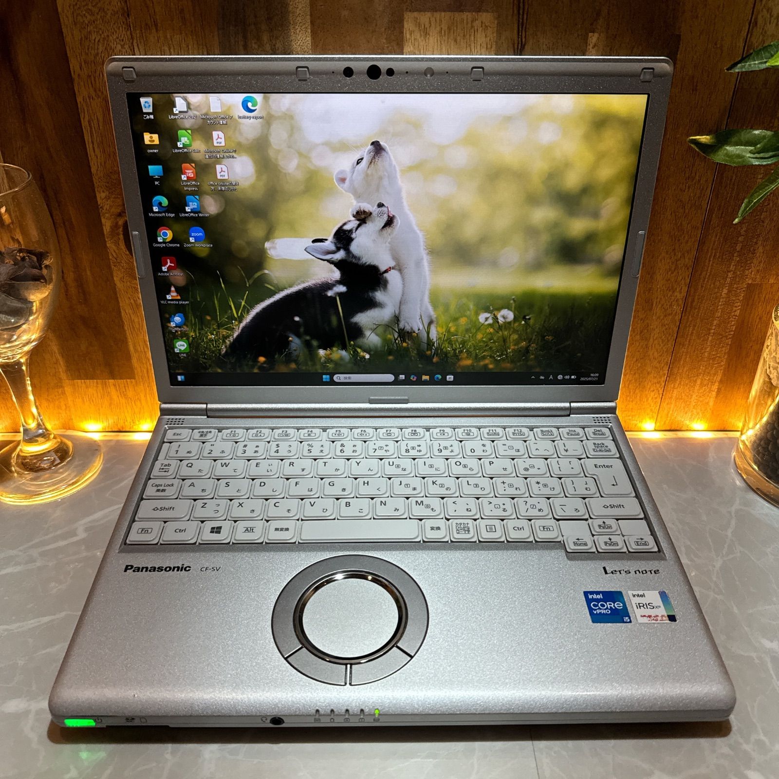 2022年製‼️Panasonic Let's note SV1☘Core i5第11世代☘️メモリ