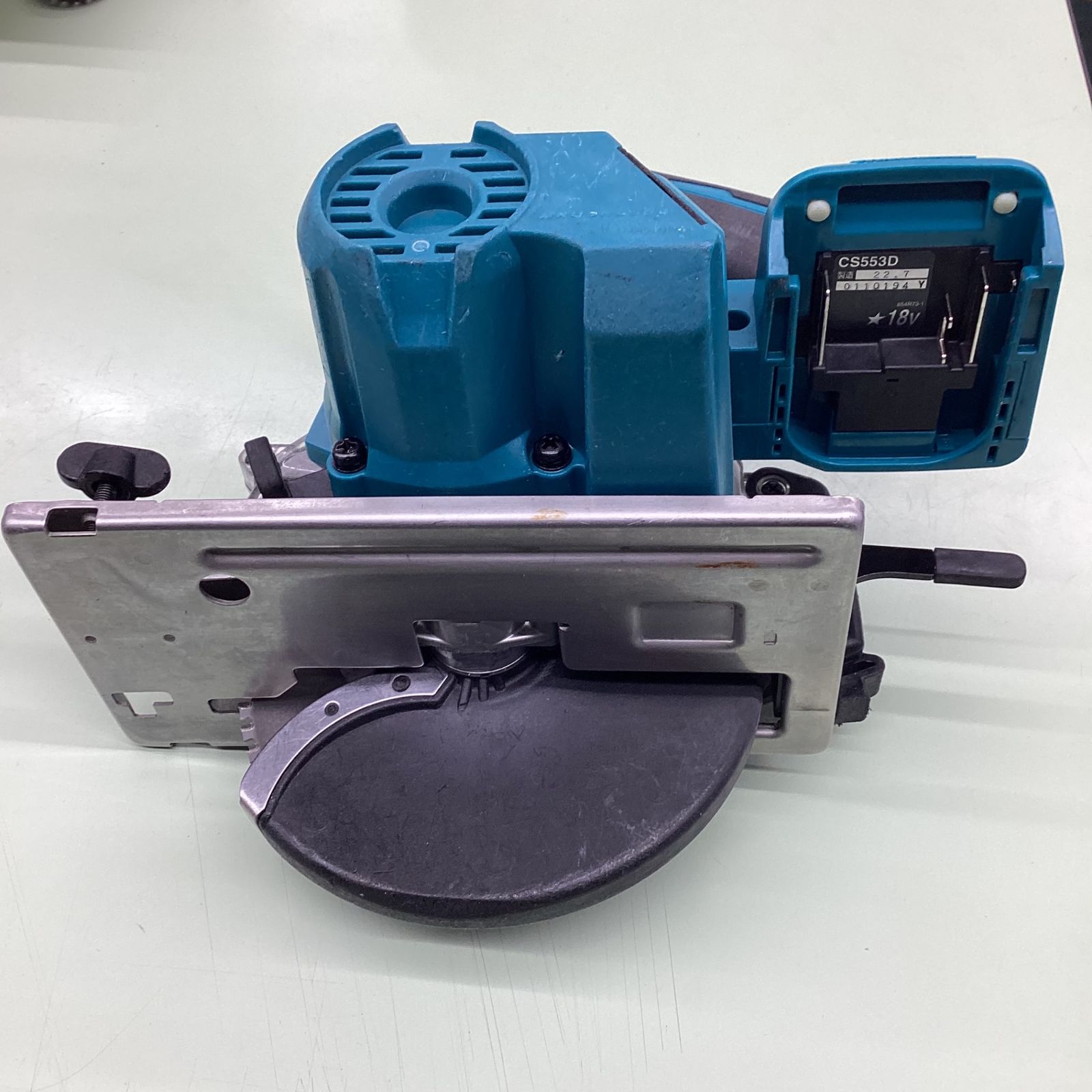 makita コードレスチップソーカッター