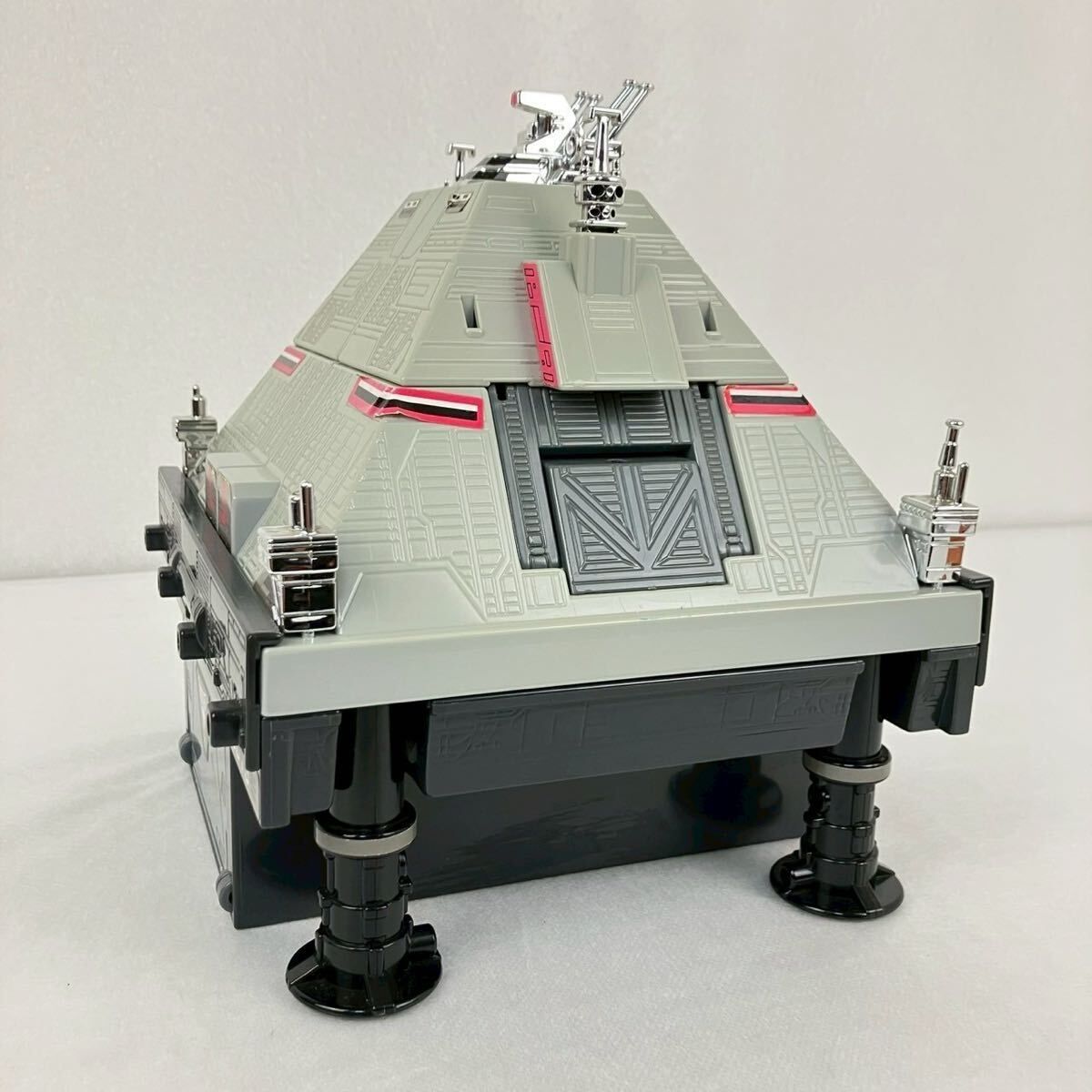 ウルトラマンティガ TPC極東本部基地 ダイブハンガー GUTS