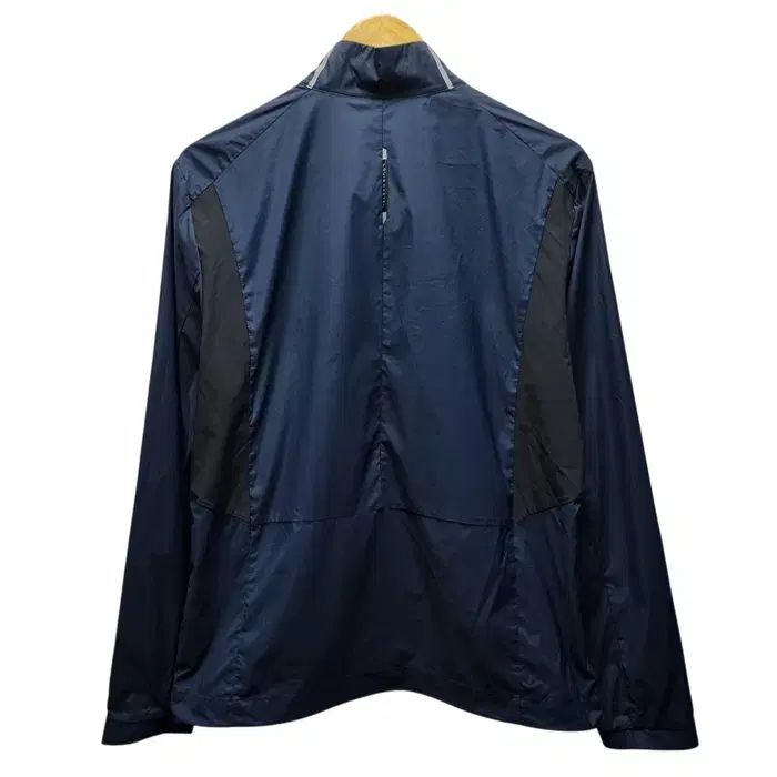 U LOUIS CASTEL(ルイカステル) 薄手 ウインドブレーカー 100 レディース 55 size LOUIS CASTEL（ルイカステル) ゴルフ 軽量