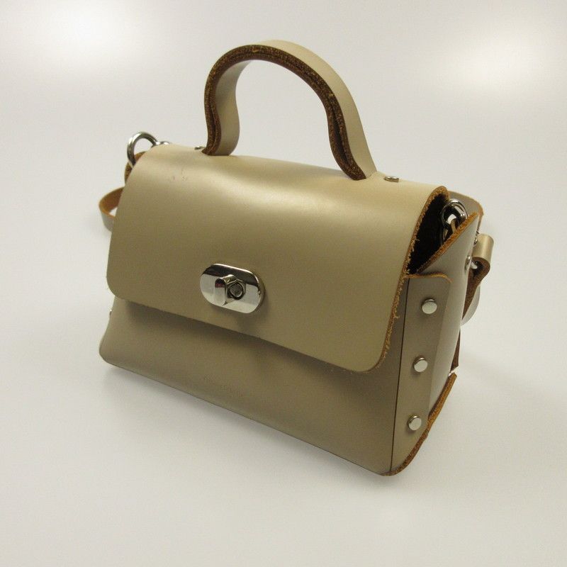 【美品】エンダースキーマ　ショルダーバッグ　ベージュ ガーデン GARDEN Hender Scheme/エンダースキーマ/one side belt