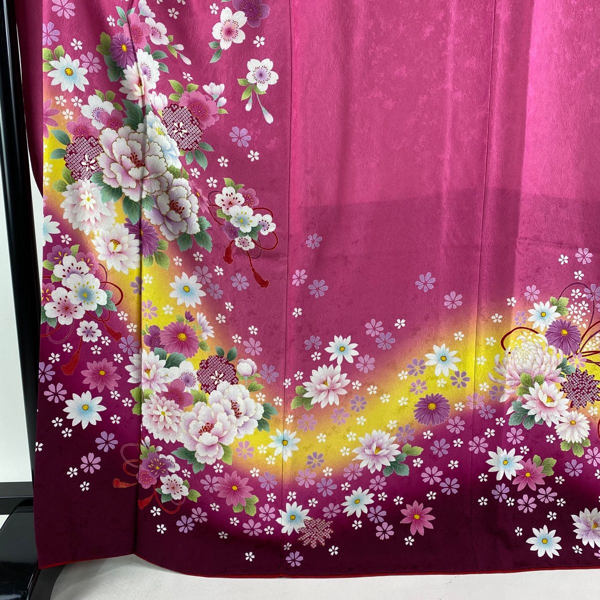 振袖 美品 名品 草花 組み紐 染め分け ピンク 袷 身丈170cm 裄丈70.5cm