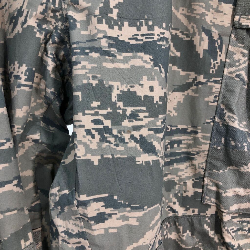 米軍実物USAF ABU APECS Gore-Tex Pantメルカリ最安値 希少】アメリカ軍実物GORE-TEXパンツUSAF APECS ABU - メルカリ