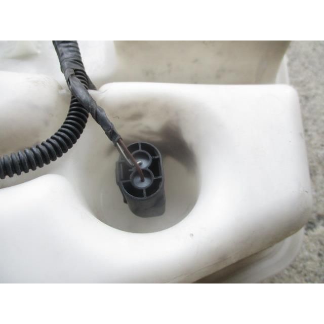 ウォッシャータンク モーター付