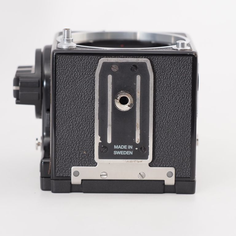 ボディ ブラック