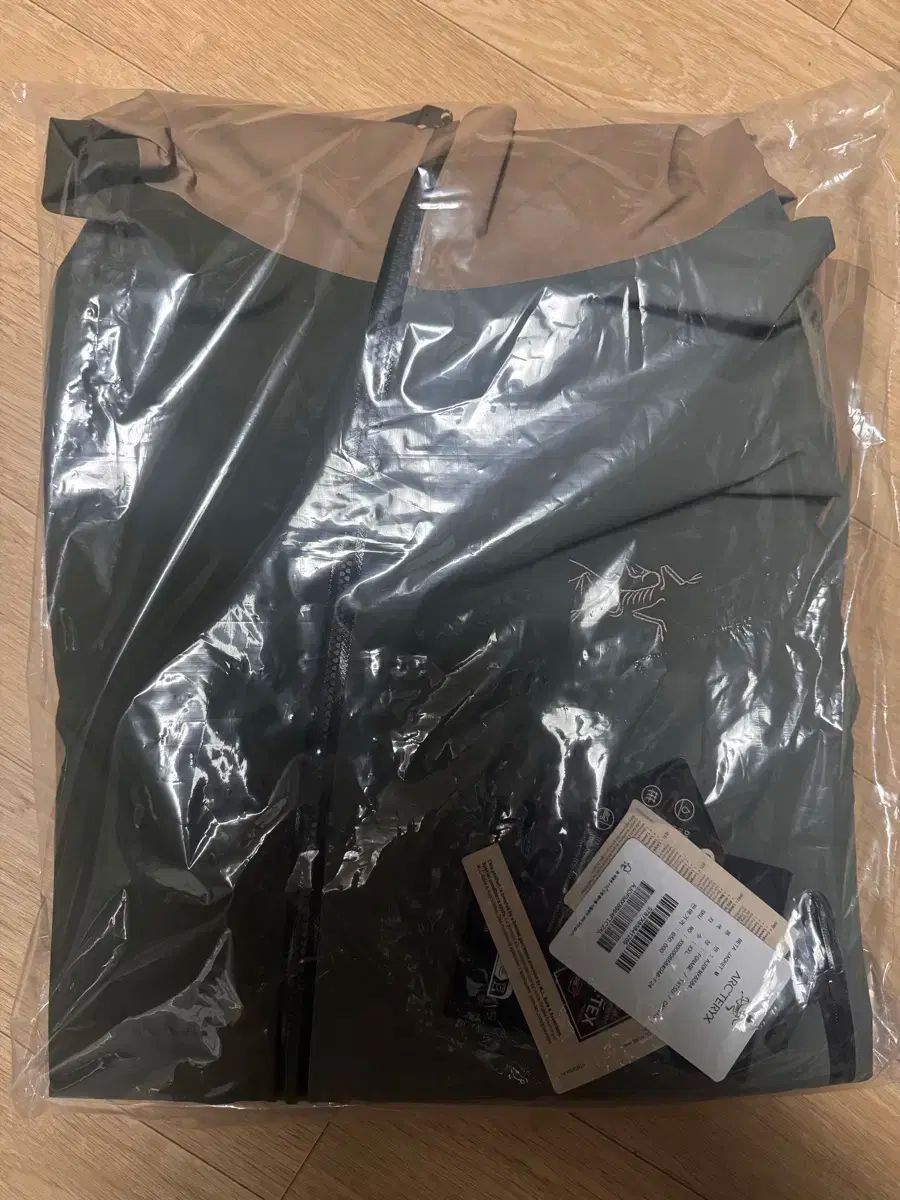 アークテリクス ベータ フォリッジ タッツ xxl 商品 します