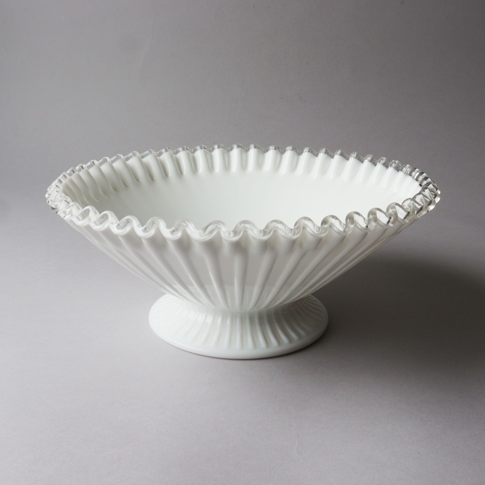 Fenton シルバークレストミルクガラスボウル U.S.A.ビンテージ