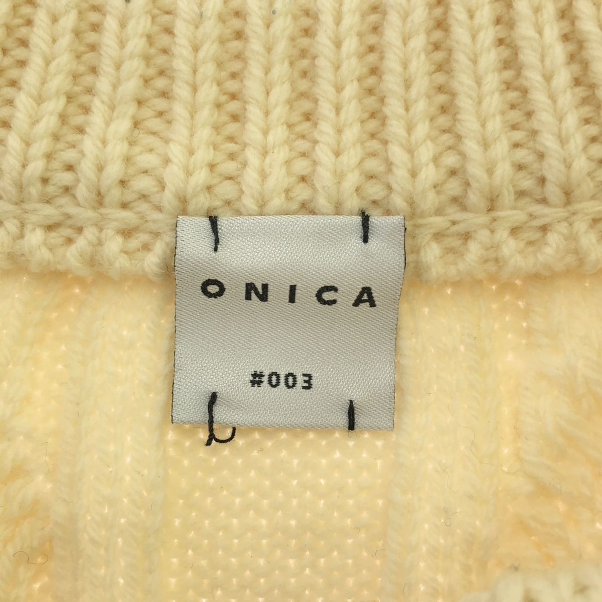 美品】 ONICA / オニカ | Merino Vest / メリノウール 陶釦付きニット