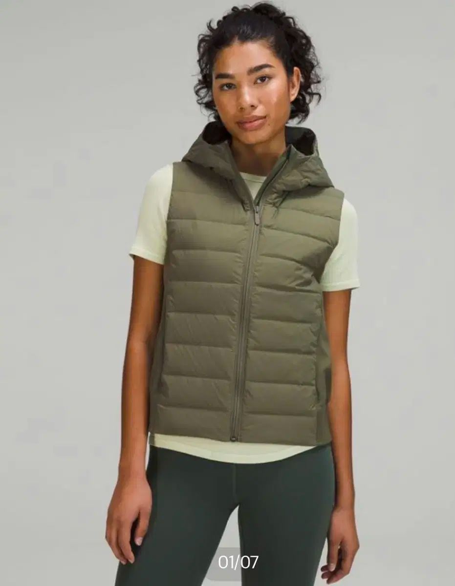 lululemon（ルルレモン） ダウン アン 周り ベスト タグ付き 新品