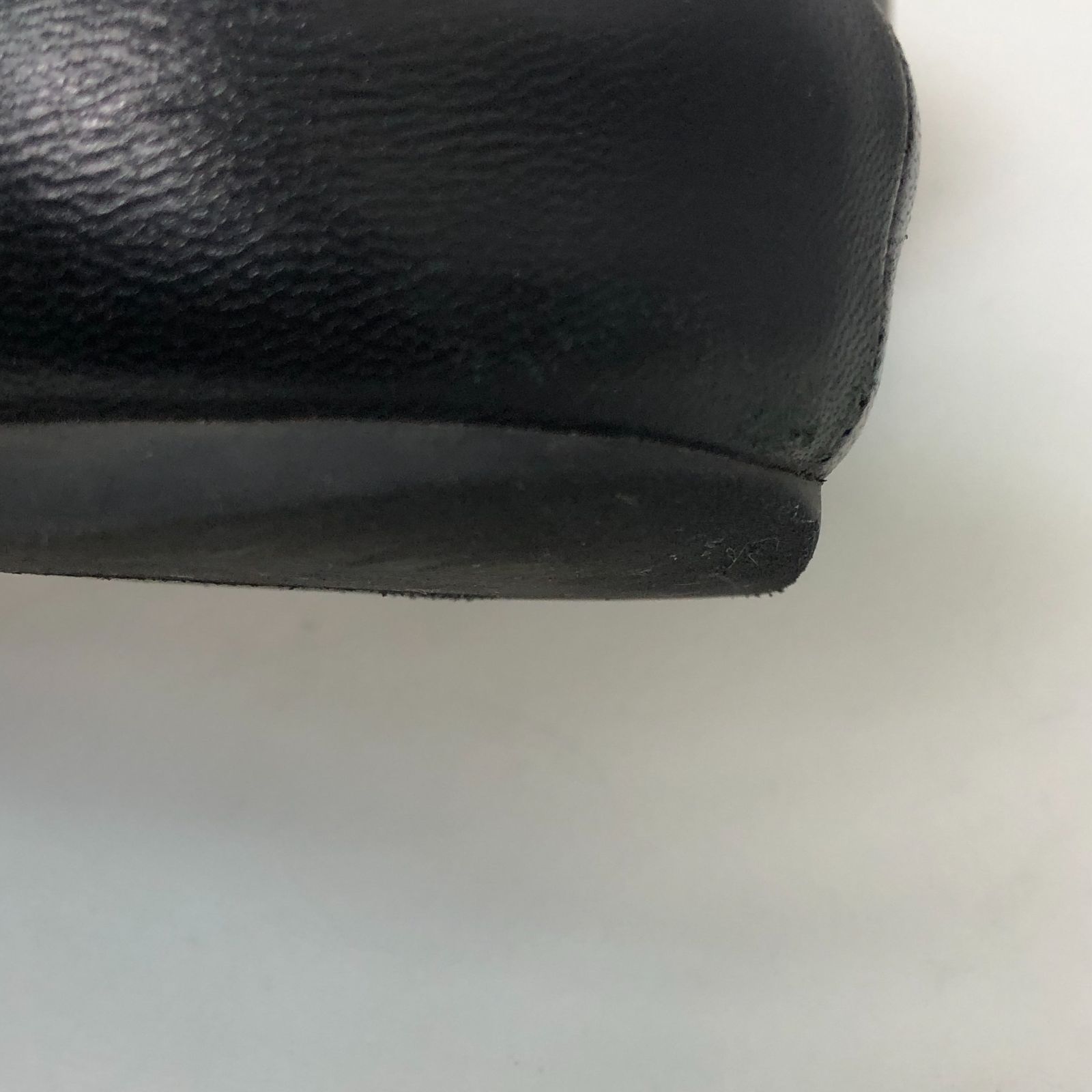 フラットシューズ