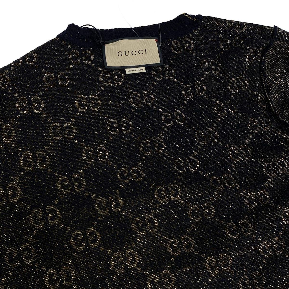 GUCCI 半袖ニット 黒・金 ロゴパターン 4230124630012.jpg