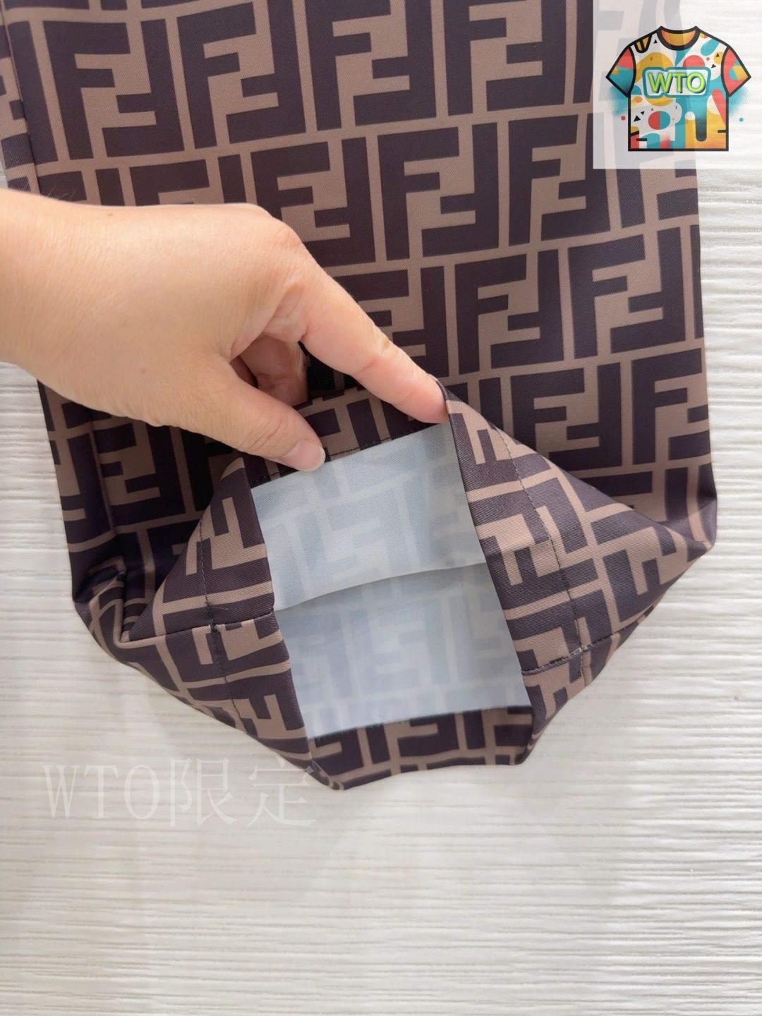 おすすめ☆ FENDI クラシックパンツ FENDI | クラシックパンツ ミッドナイトブルー レディース | YOOX