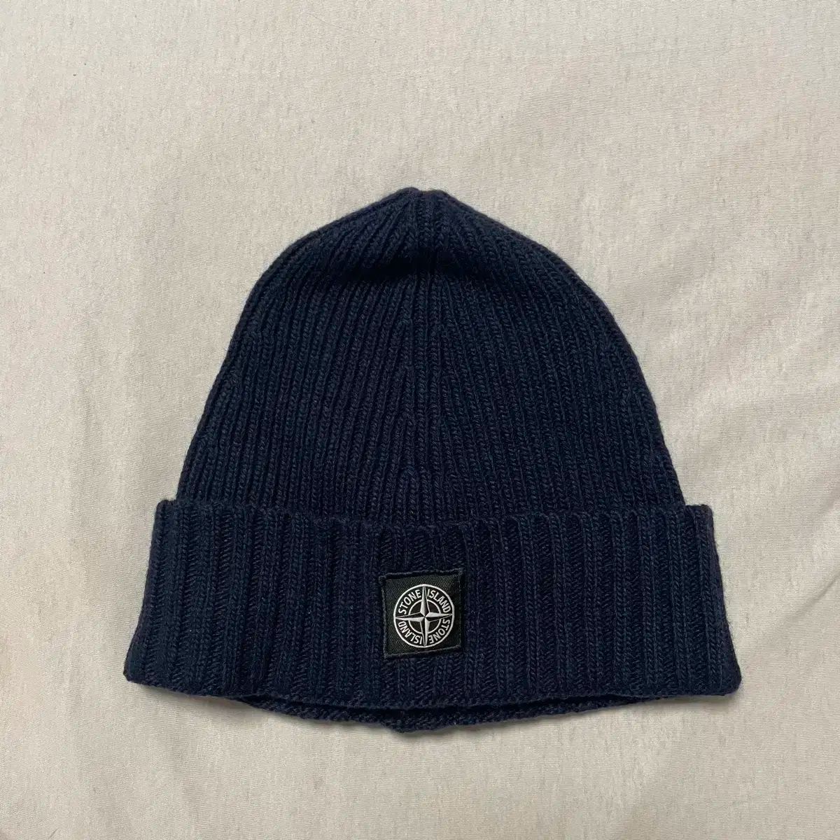 新品 STONE ISLAND(ストーンアイランド) ビーニー ジュニア 3 サイズ