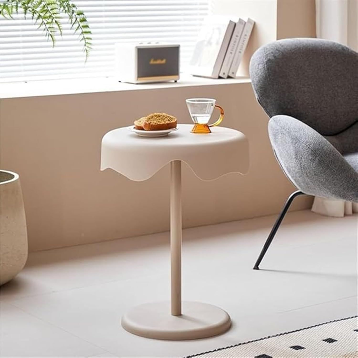 アクセントサイドテーブル 人気韓国風サイドテーブル コーヒーテーブル ナイトスタンド 滑らかで波状のエッジ リビングルーム バルコニー 寝室 ソファサイド ベッドサイド 小物置き オシャレ かわいいテーブル スリム コンパクト