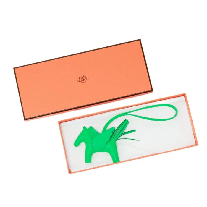 エルメス HERMES ペガサス PM アニョーミロ (ラムスキン) レザー B刻印