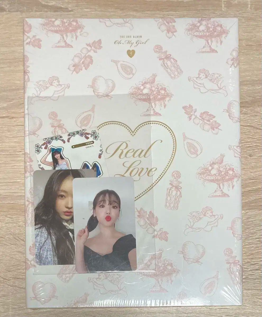 【雷市場（ポンジャン）商品韓国直送】 OH MY GIRL(オーマイガール) （ OH MY GIRL ） Real Love 未開封 CD 出品