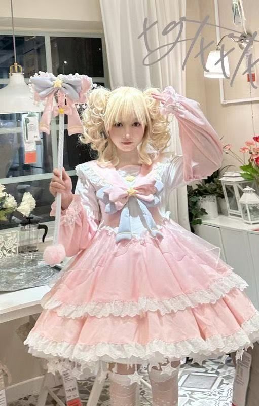 即納】魔法少女風ロリータ ワンピース 星モチーフ付き 2色展開