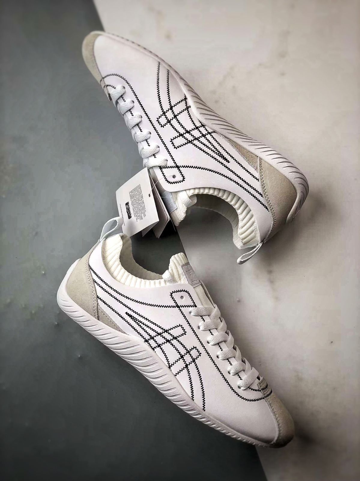 【オグレ】 早い者勝ち 大人気 onitsuka tiger SCLAW 売切れ前に unisex