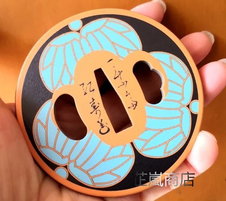 日本刀装具 刀鍔 彩色 刀譚 細工 絵金銀 刀剣美術 武道具 日本