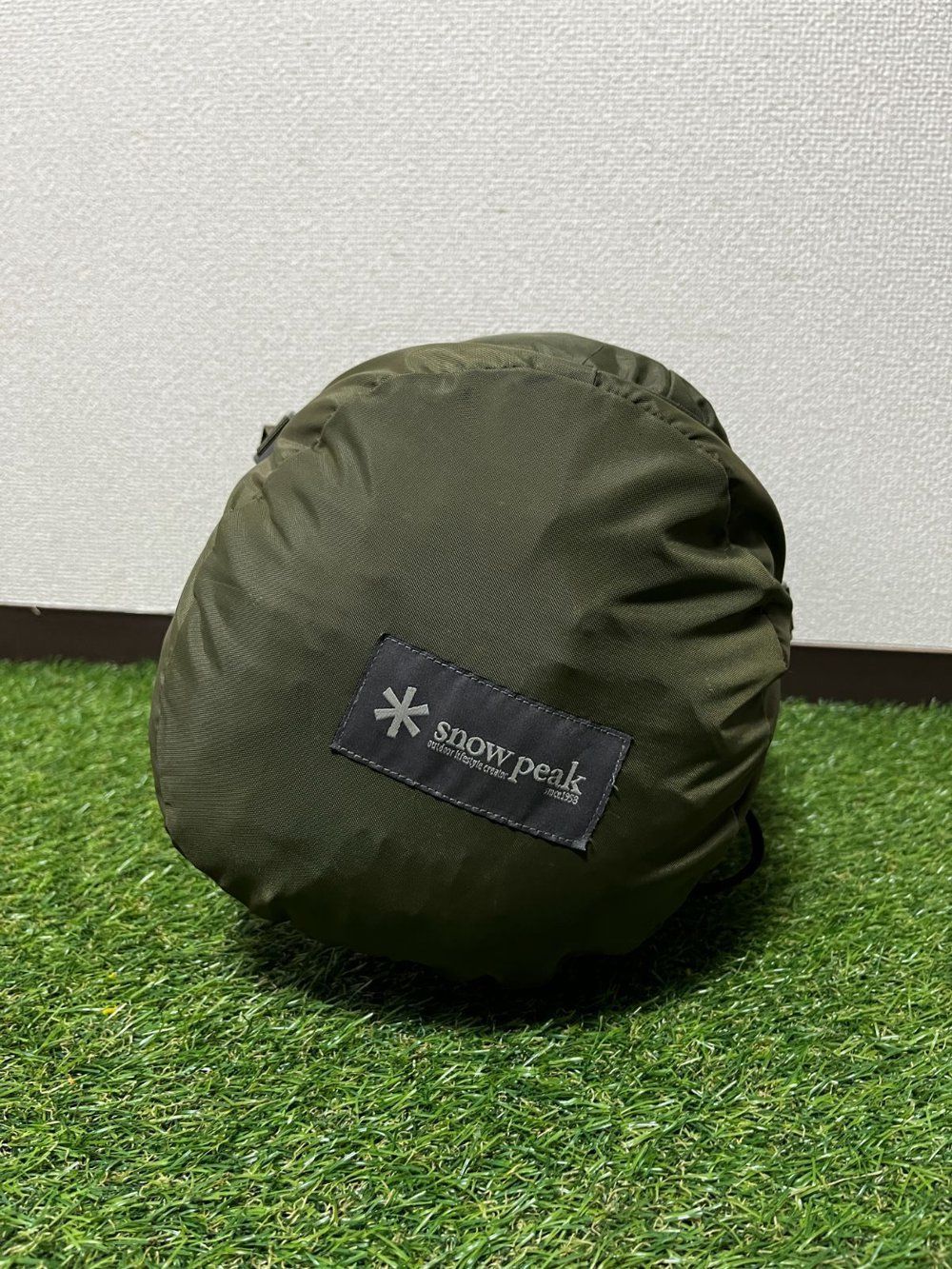 未使用 廃盤品 peakミリタリースリーピングバッグ オリーブ 廃盤品