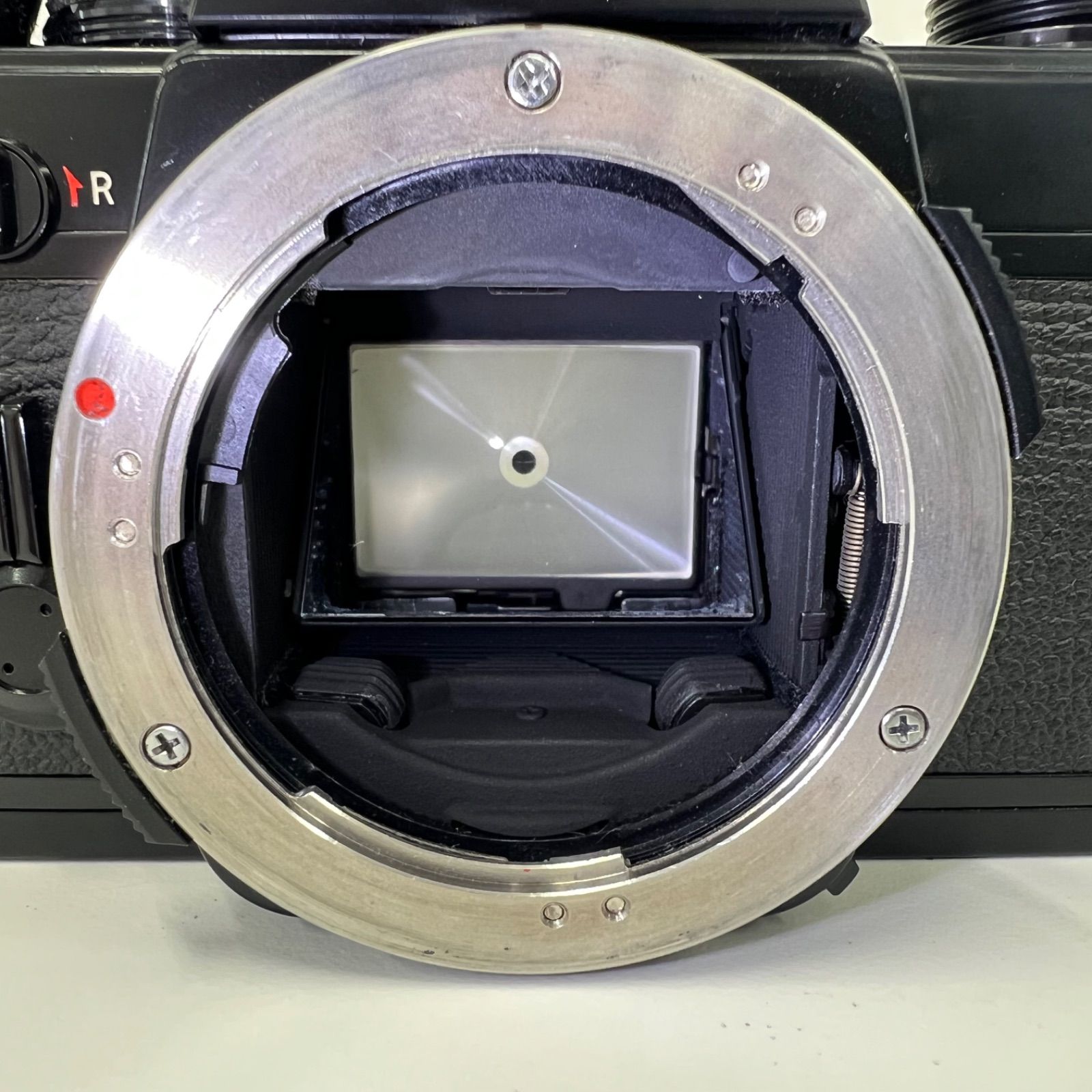 ★美品★OLYMPUSオリンパス OM-2N フィルムカメラ およそ半世紀という時を超え、いま手に入れる満足感｜オリンパス