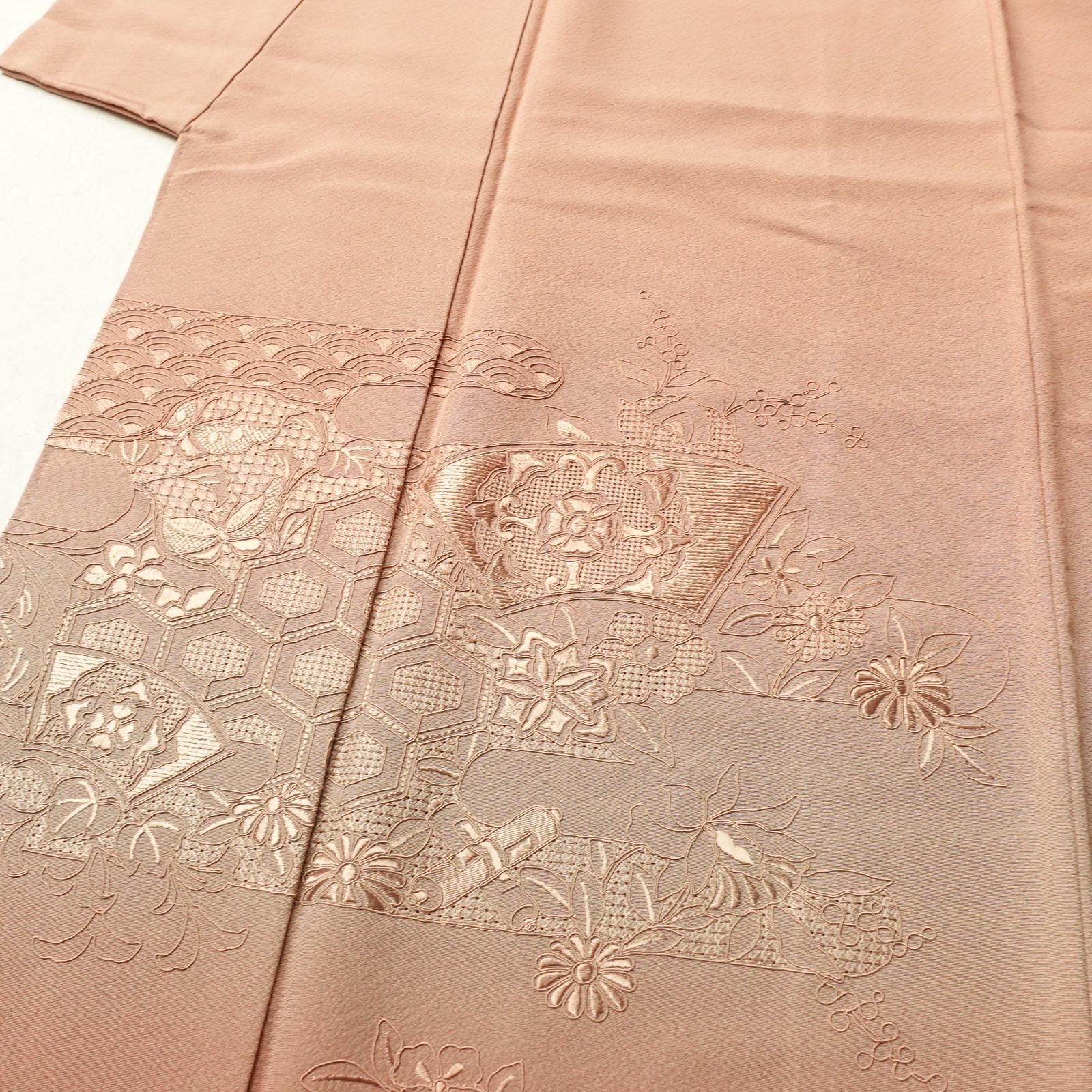 きもの志麻 ペールイエロー＆薄紫 刺繍 袷 付け下げ 仕付け糸付き未使用 きもの志麻 ペールイエロー＆薄紫 刺繍 袷 付け下げ 仕付け糸付き未