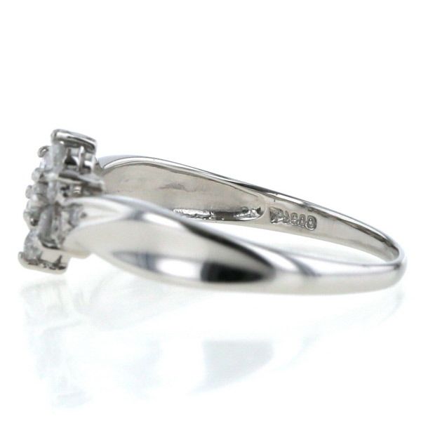 Pt900 プラチナ リング ダイヤモンド0.11ct カーブ ウェーブ 葉