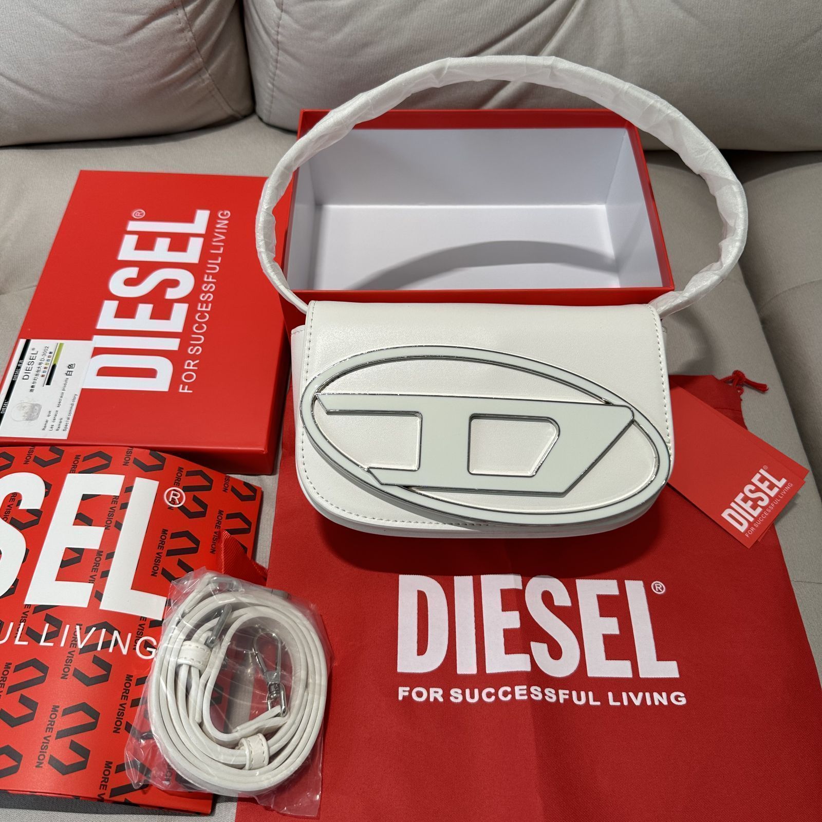 新品未使用 DIESELディーゼル 1DR キャンバス ショルダーバッグ ハンドバッグ ボディバッグ ホワイト ディーゼル 1DR ミニショルダーバッグ ホワイト