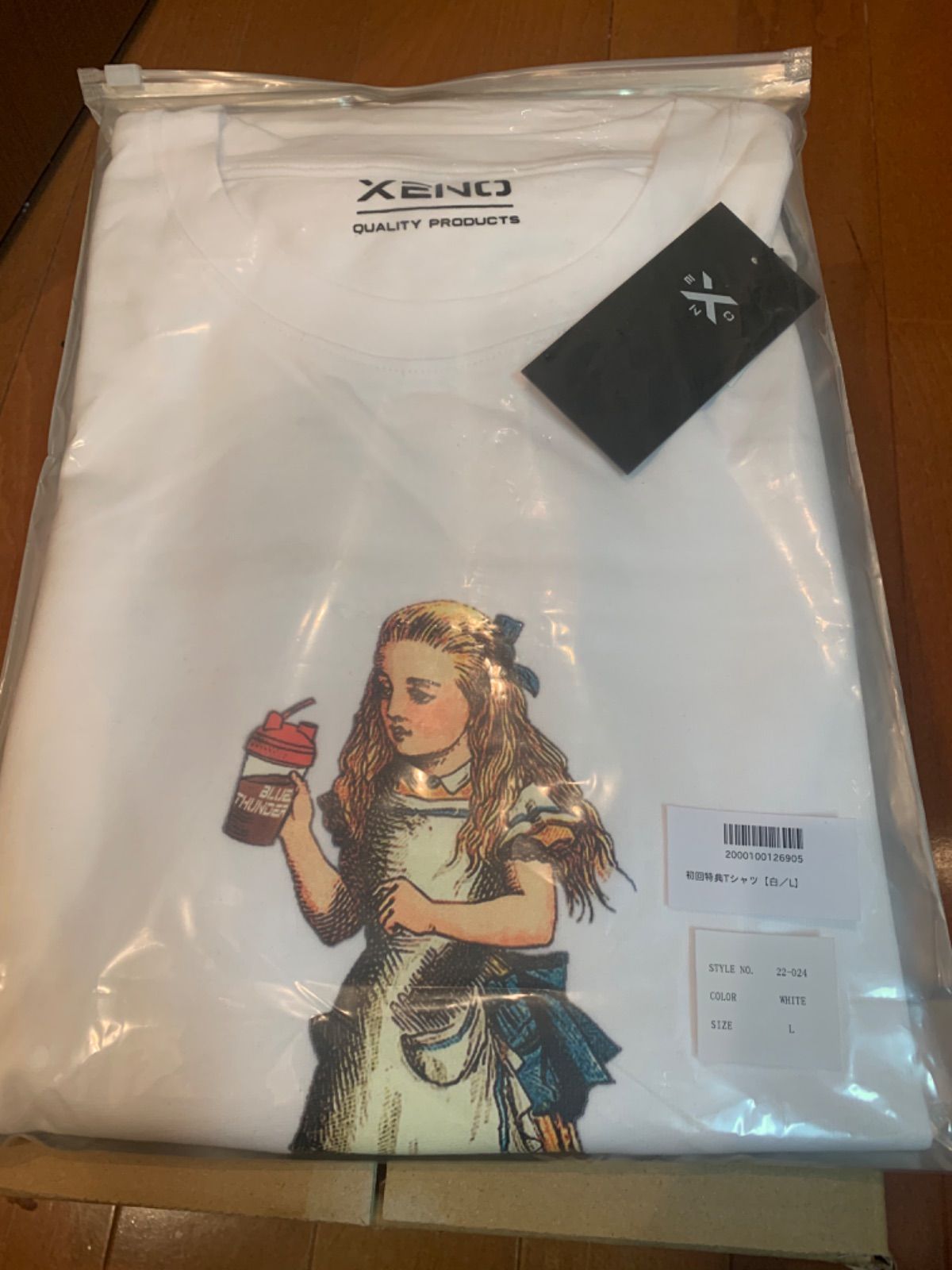 xeno プロテインを持つ少女　Tシャツ