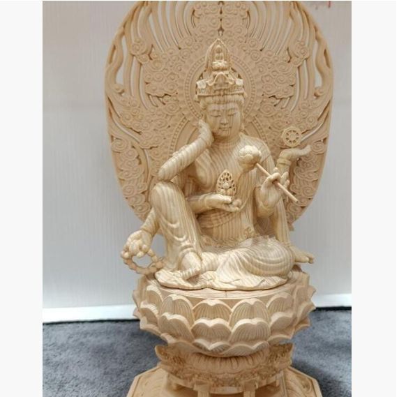 極上品 勢至菩薩 立像 総檜材　仏教工芸品　木彫仏教　精密彫刻 仏師で仕上げ品　 仏教工芸品 総柘植材 一刀彫 精密彫刻 極上品 阿弥陀如来三尊（観世音