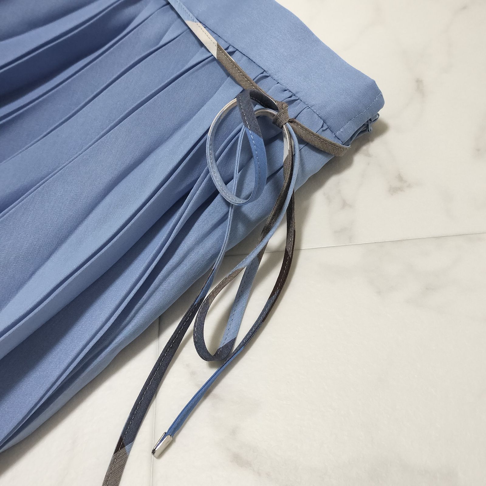 BLUE LABEL CRESTBRIDGE ブルーレーベルクレストブリッジ プリーツ