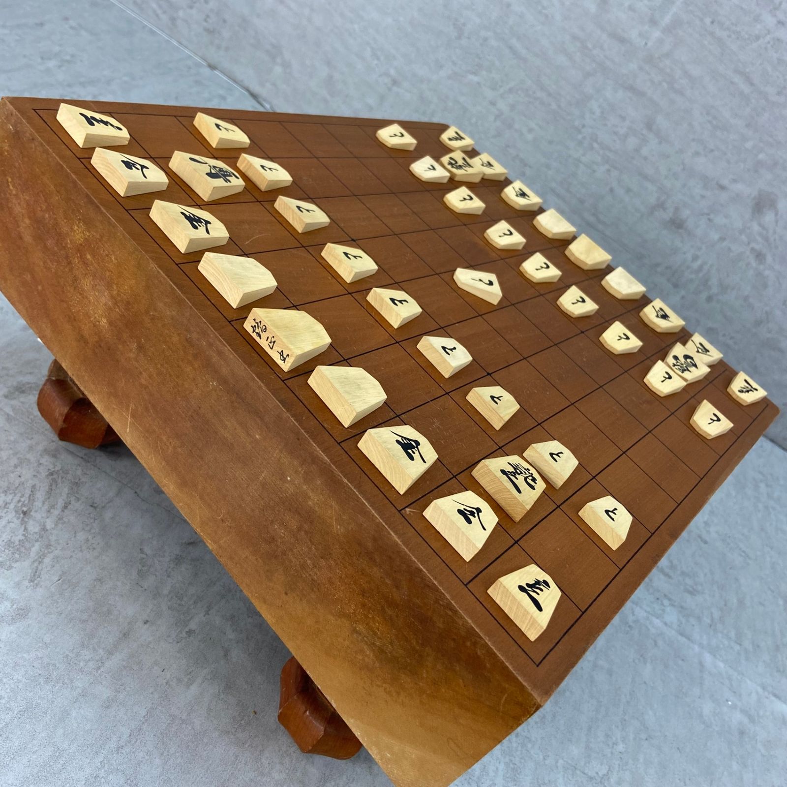 将棋セット 将棋盤　将棋駒　脚付将棋盤　へそあり　将棋駒　書き駒　黄楊　漆 将棋セット 将棋盤 将棋駒 脚付将棋盤 へそあり 将棋駒 書き駒