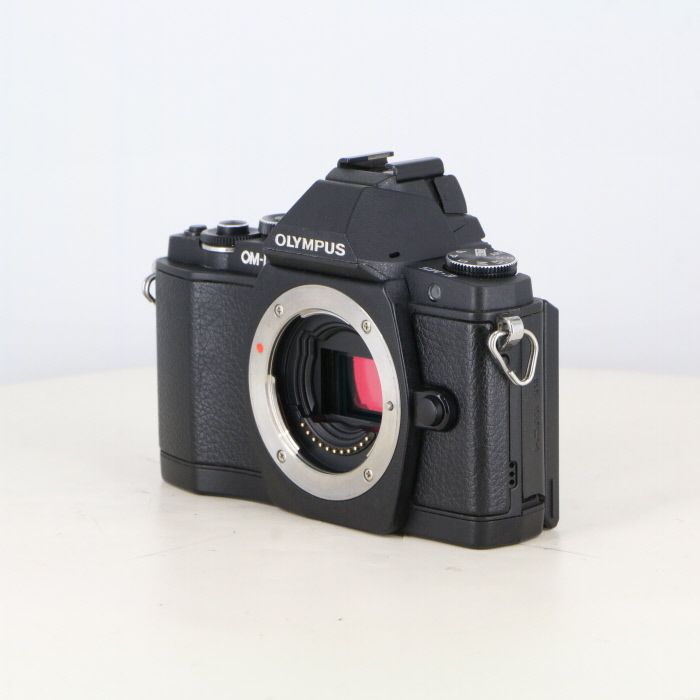 オリンパス OLYMPUS OM-D E-M5 ボディ ブラック