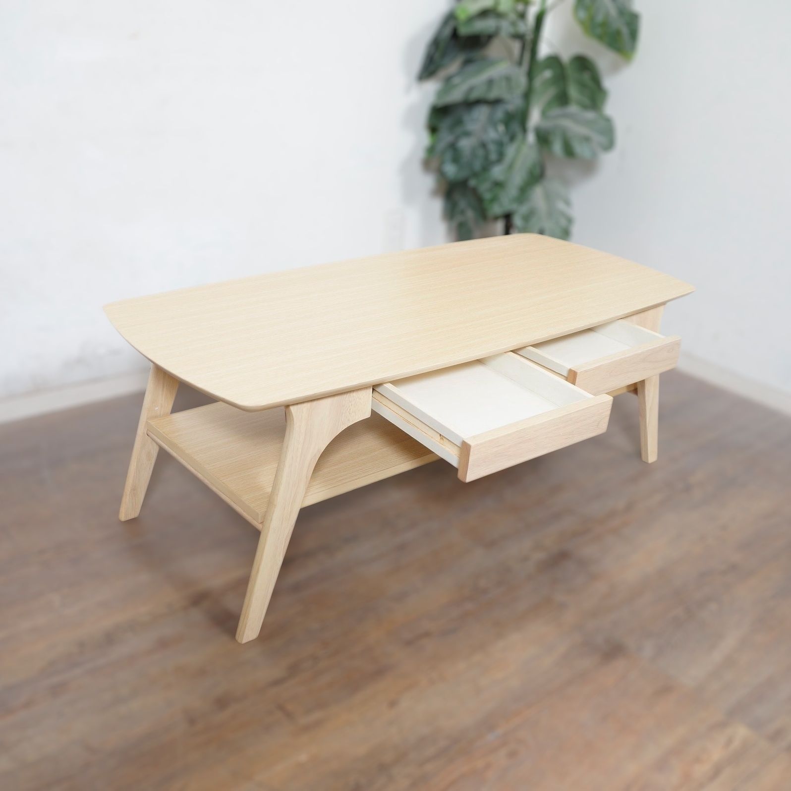 洗練されたデザインと機能性を両立 木目調